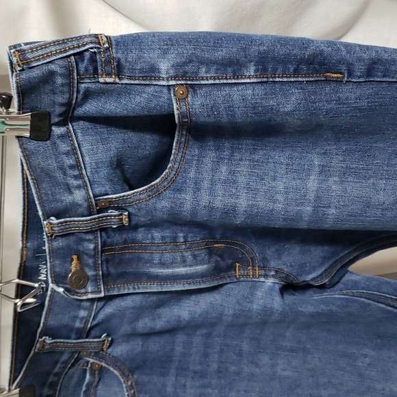 Old Navy, Slim & Straight Jeans; 5 Pockets; Light Factory Distress. Size 30 x 30 - Picture 2 of 13